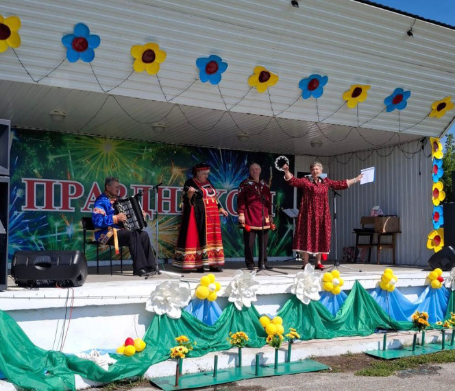 С юбилеем, соседи!. С юбилеем, соседи!.